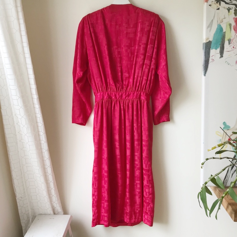 Vintage Holt Renfrew Red Tonal Pattern Wrap Midi Dress - Picture 13 of 16